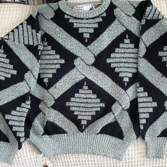 80s Vintage Sweater - Picture 2 of 4